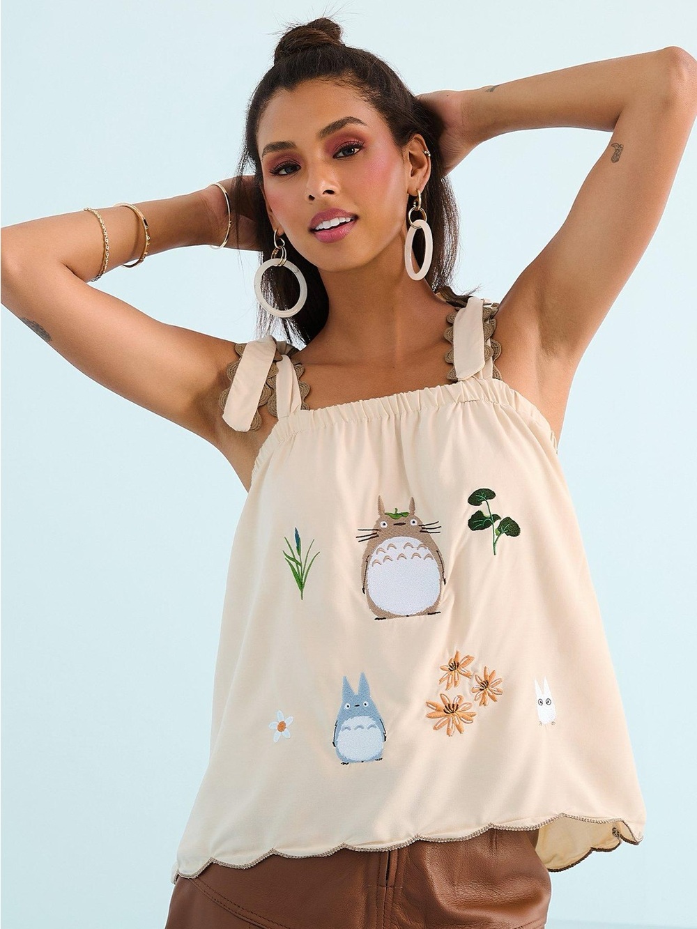 Studio Ghibli My Neighbor Totoro Embroidered Top Womens XL Sleeveless - Picture 2 of 12
